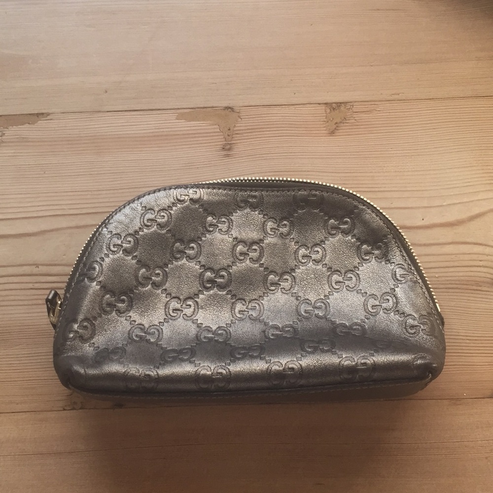 Gucci make up bag